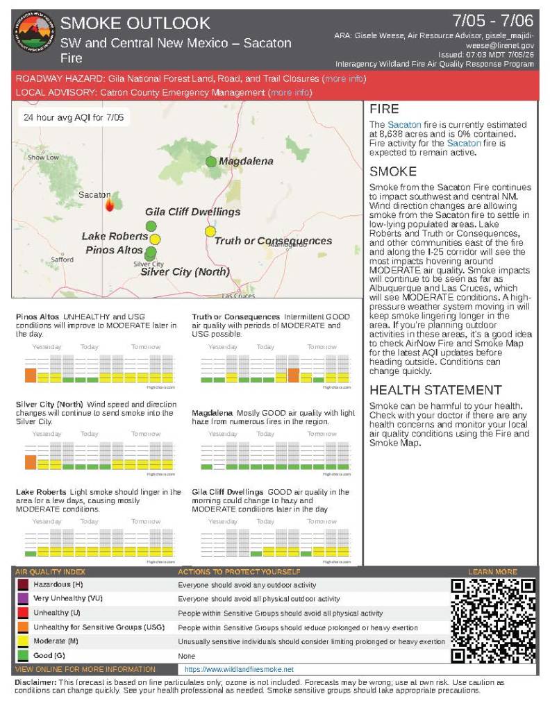 Image is a document with text, a map, and charts showing smoke levels forecasted in communities around the Sacaton Fire